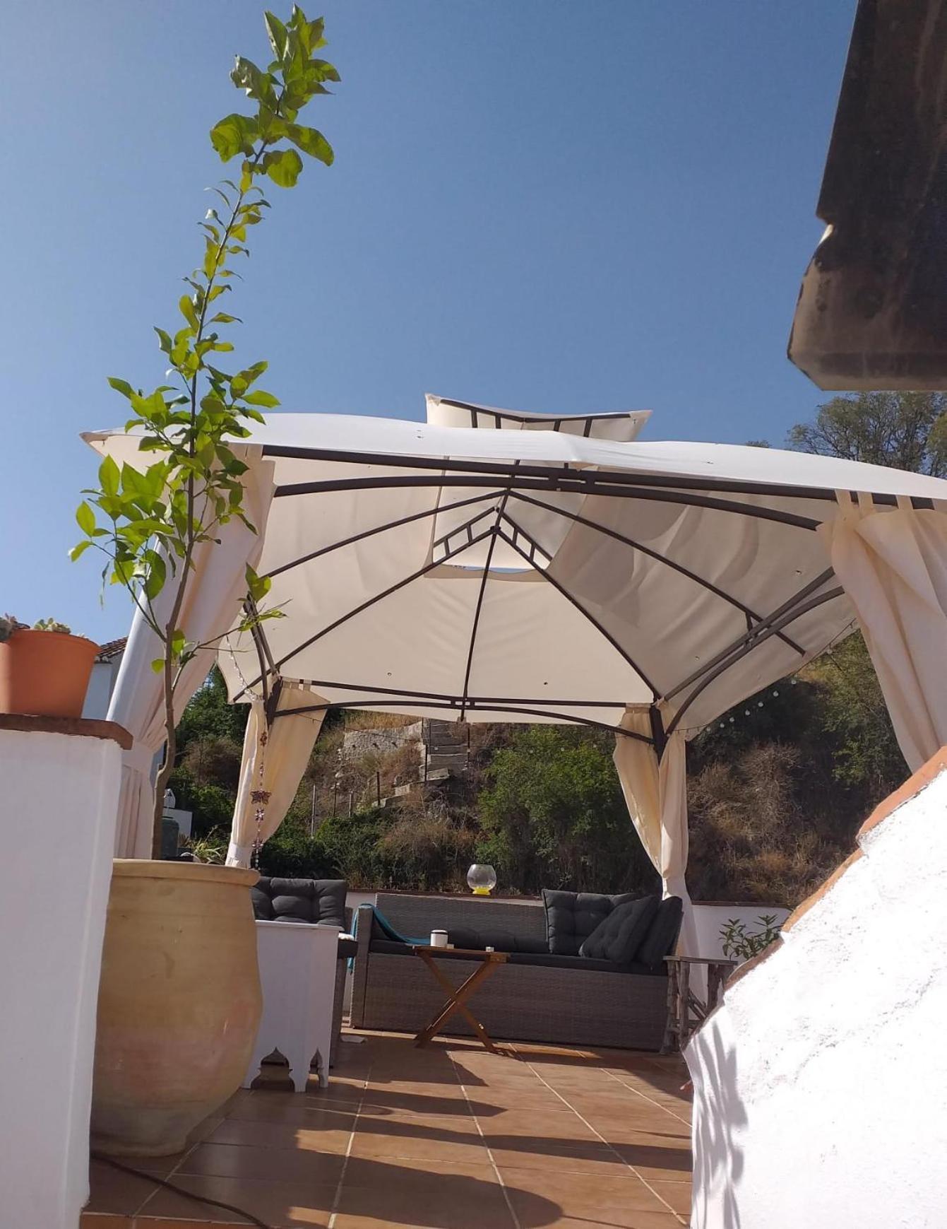 Posada Puente Romano Sedella Eksteriør billede